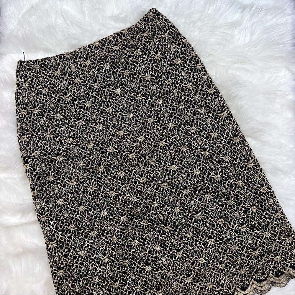 Midi lace skirt